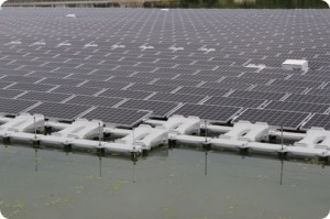 Granja solar flotante en Japón